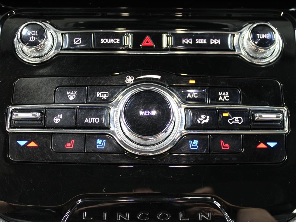 Used 2022 Lincoln Corsair Reserve w/ Equipment Group 201A AWD/4WD image 65