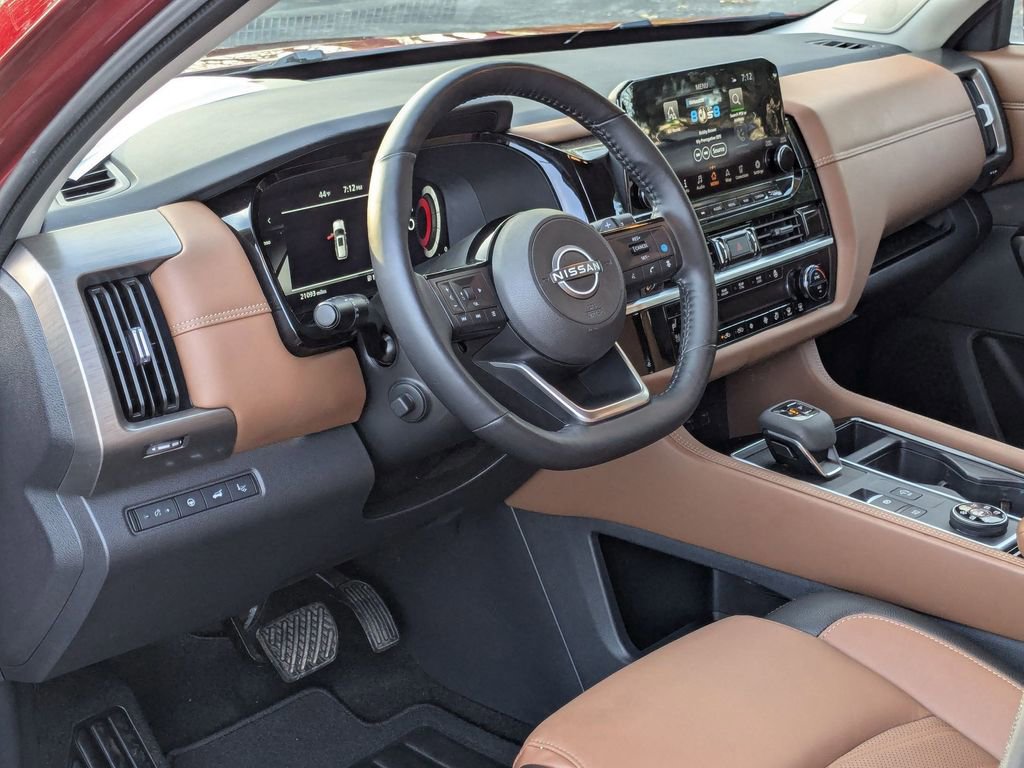 Certified 2024 Nissan Pathfinder Platinum AWD/4WD image 14