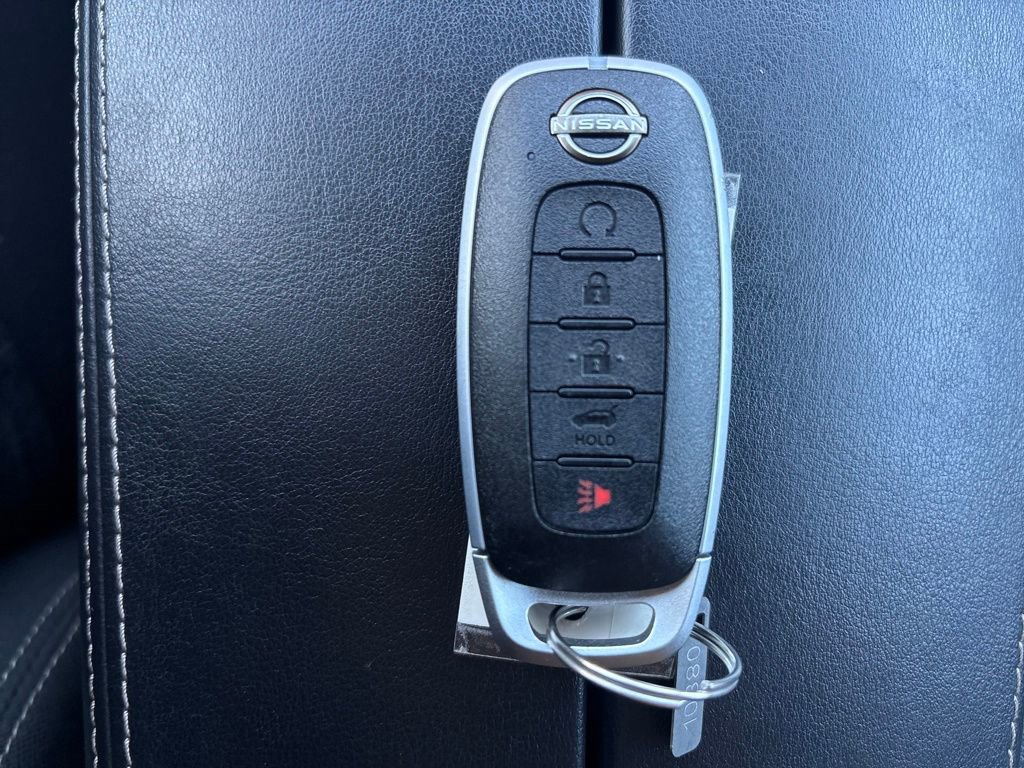 Used 2025 Nissan Rogue SV image 25