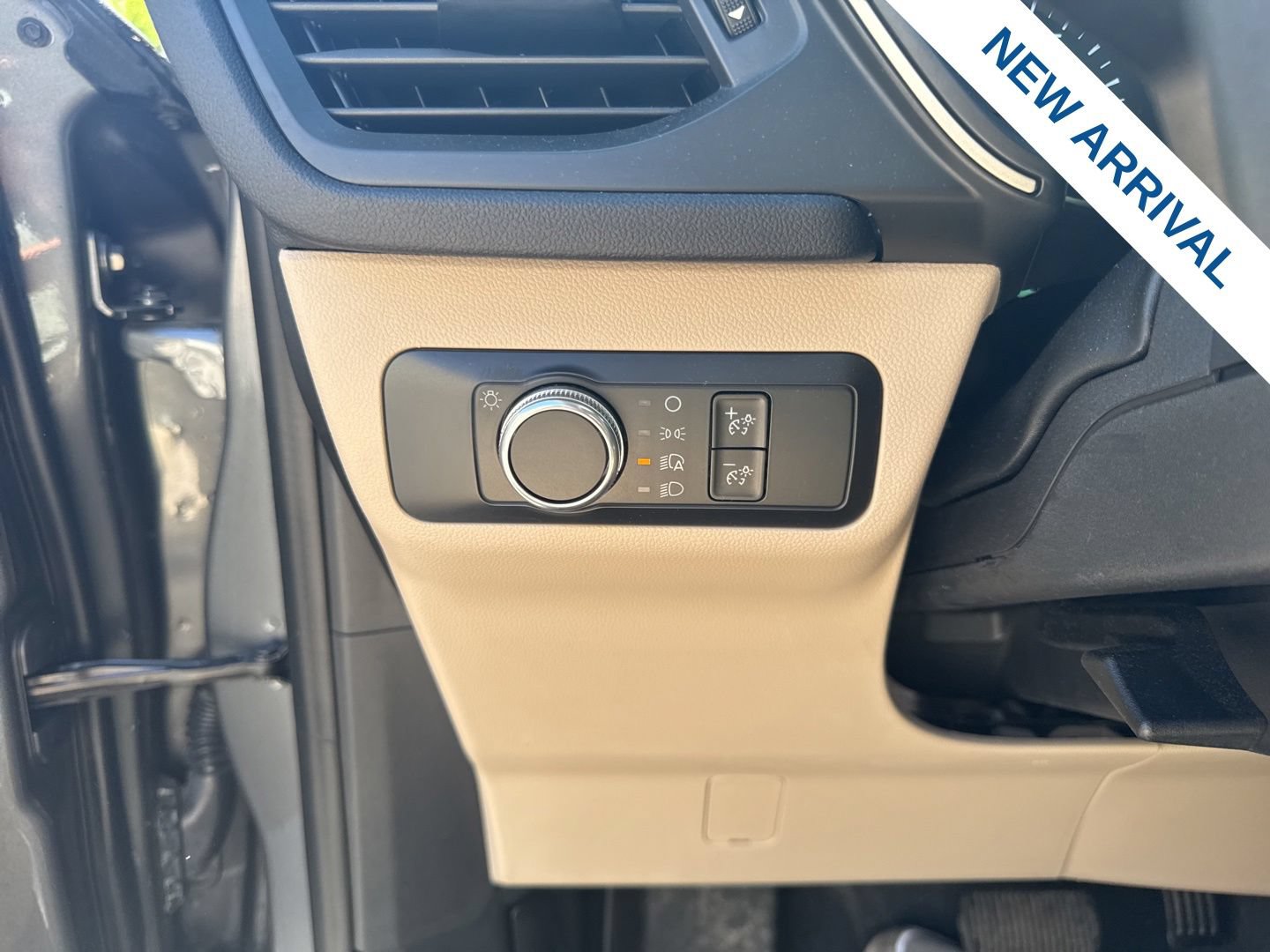 Used 2021 Ford Escape SE FWD image 19