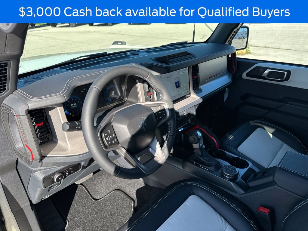 New 2026 Ford Bronco Outer Banks w/ Sasquatch Package AWD/4WD image 11