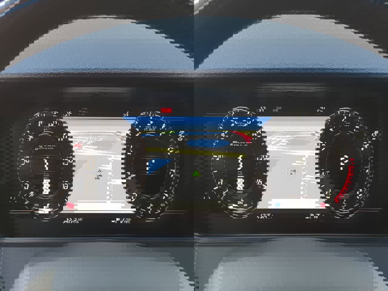 Used 2020 Land Rover Range Rover Velar R-Dynamic S image 34