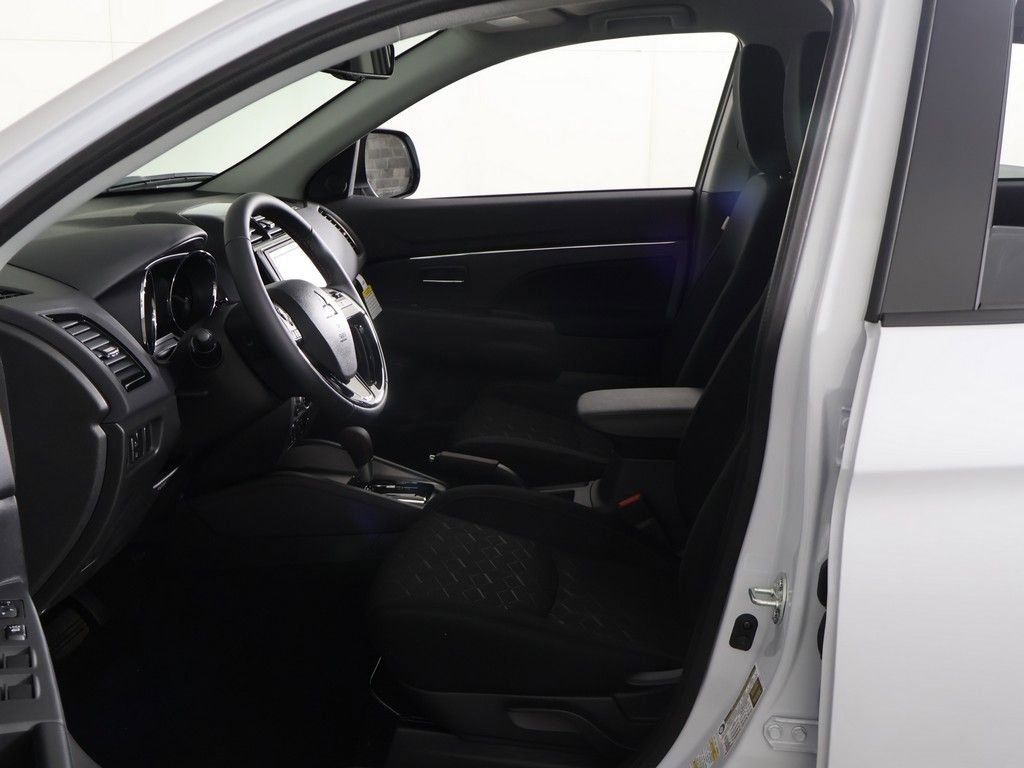 New 2026 Mitsubishi Outlander Sport LE AWD/4WD image 22