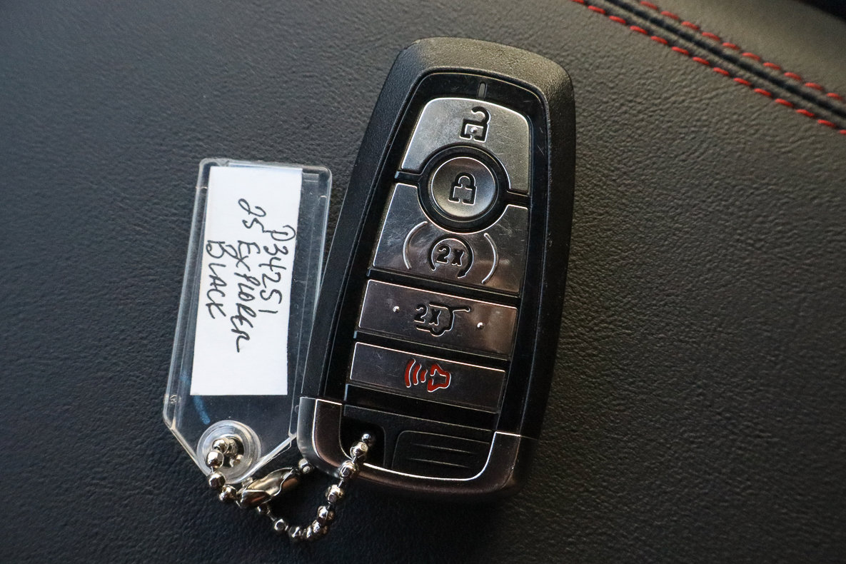Used 2025 Ford Explorer ST-Line w/ ST-Line Street Pack image 33
