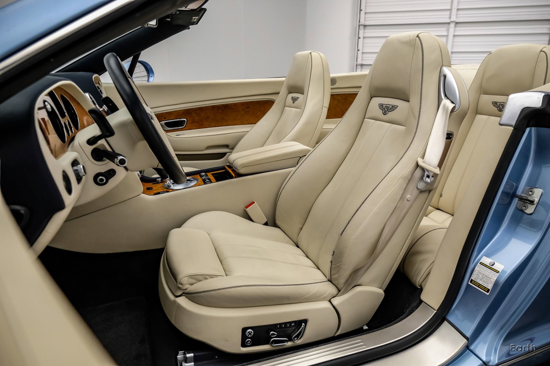 Used 2011 Bentley Continental GTC image 43