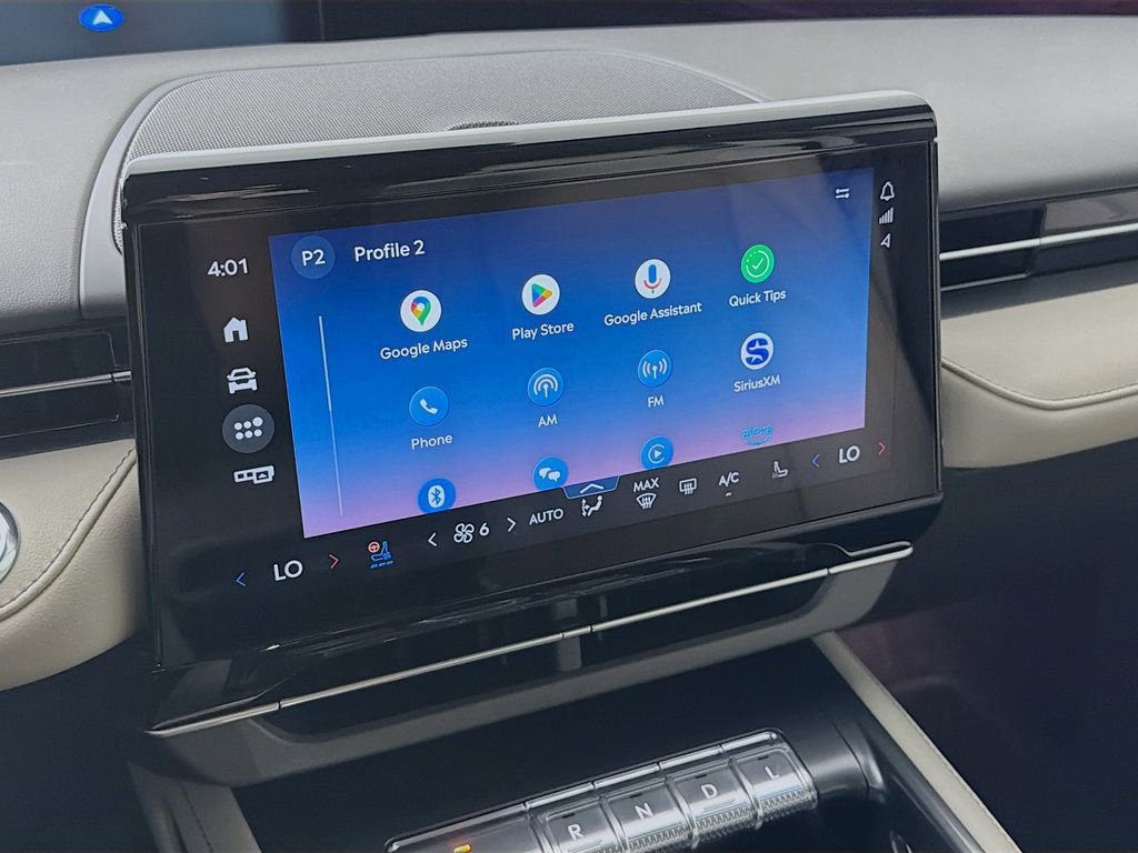 Used 2024 Lincoln Nautilus Premier image 17