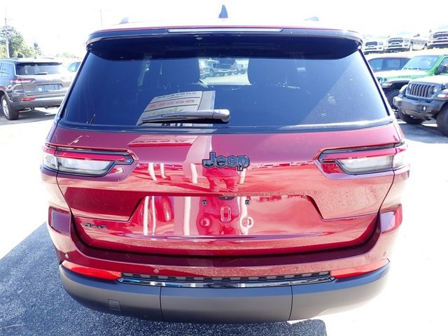 New 2025 Jeep Grand Cherokee L Altitude image 4
