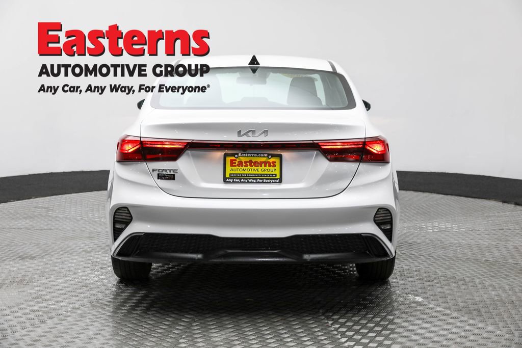 Used 2024 Kia Forte LXS image 6
