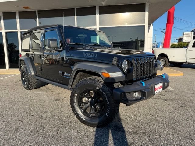 Used 2023 Jeep Wrangler Unlimited w/ Cold Weather Group AWD/4WD image 2