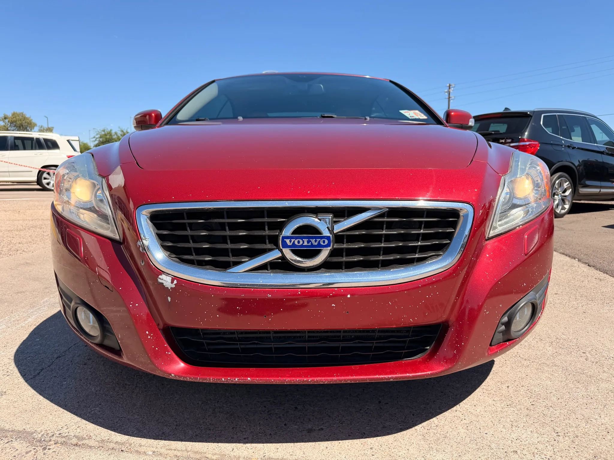 Used 2011 Volvo C70 T5 w/ Multimedia Pkg image 2