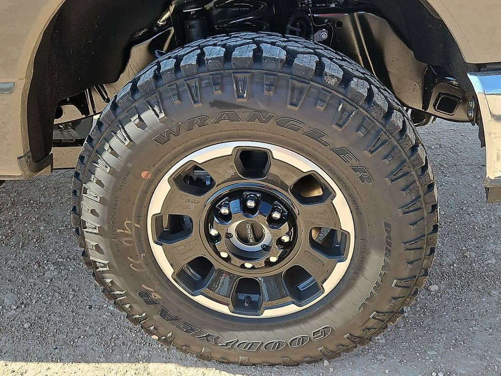 New 2026 Ford F250 Lariat w/ Tremor Off-Road Package AWD/4WD image 13