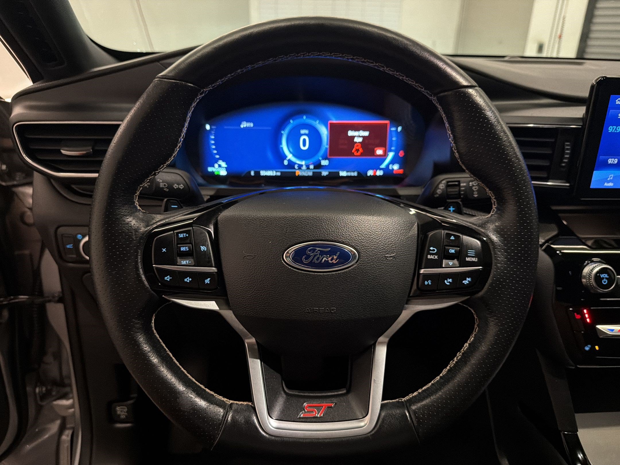 Used 2022 Ford Explorer ST AWD/4WD image 15
