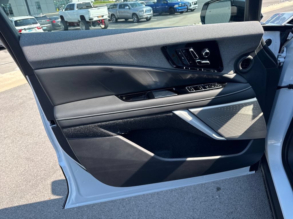 New 2027 Cadillac Optiq Luxury AWD/4WD image 14