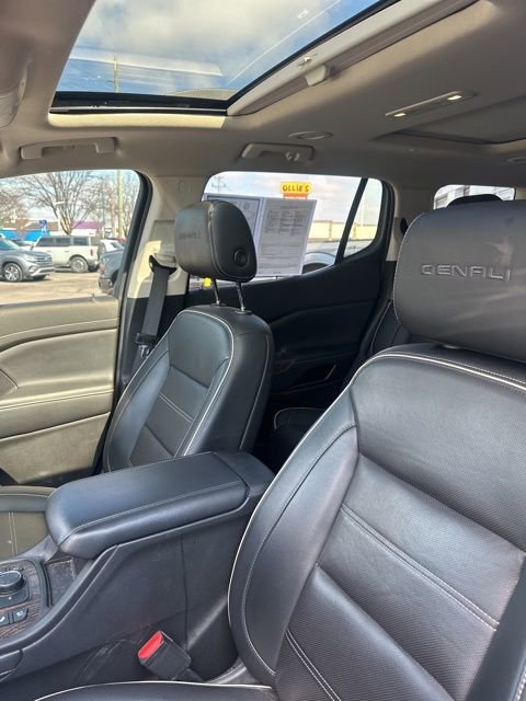 Used 2021 GMC Acadia Denali w/ Denali Ultimate Package image 21