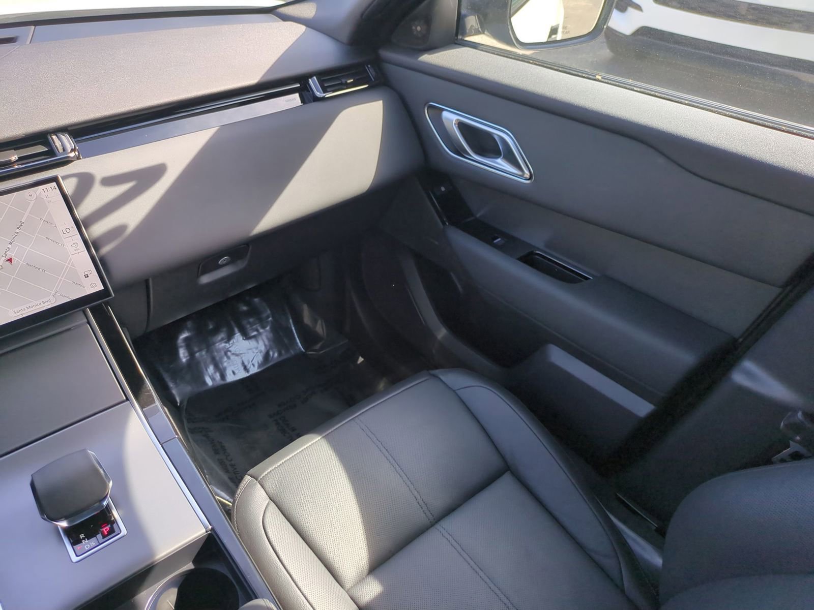 Certified 2026 Land Rover Range Rover Velar S image 28