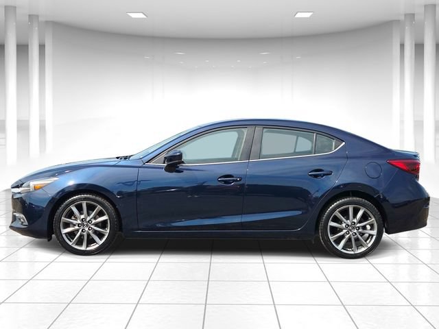 Used 2018 MAZDA MAZDA3 Grand Touring FWD image 2