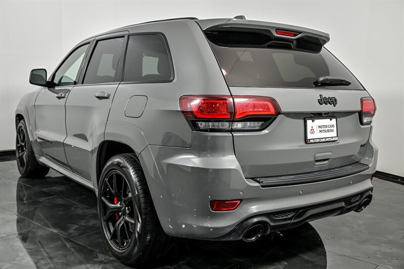 Used 2019 Jeep Grand Cherokee SRT AWD/4WD image 7
