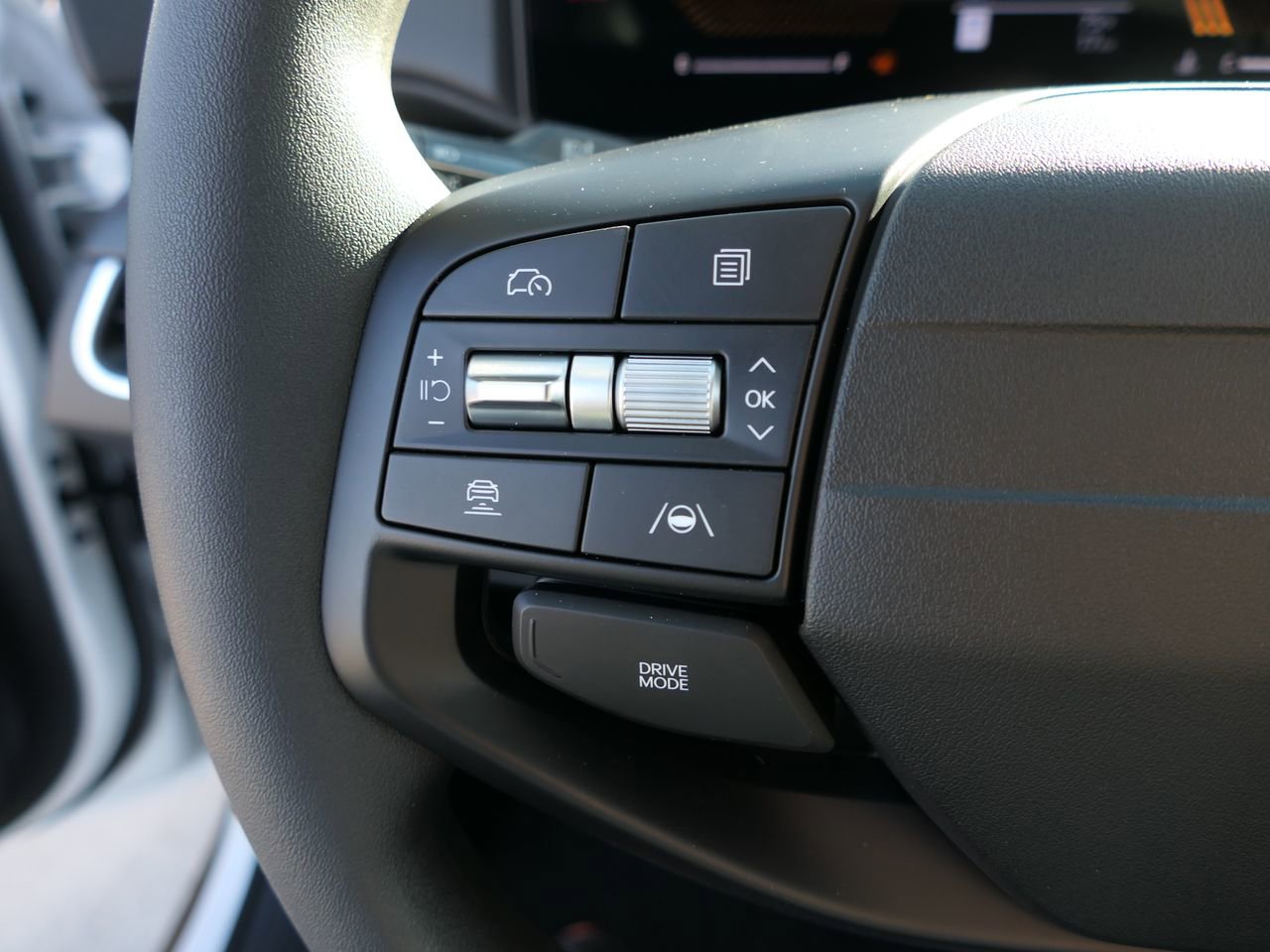 New 2025 Kia K4 LXS image 14