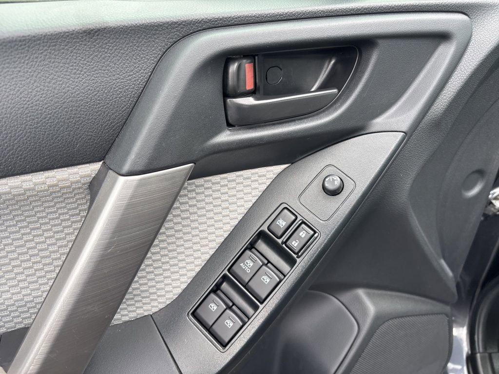 Used 2018 Subaru Forester 2.5i image 19