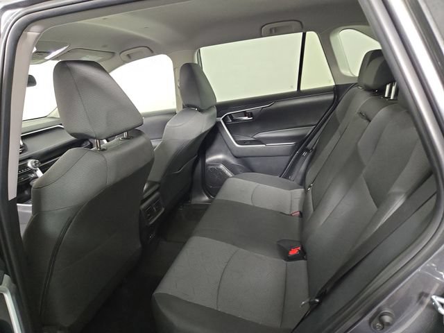 Used 2025 Toyota RAV4 XLE FWD image 15