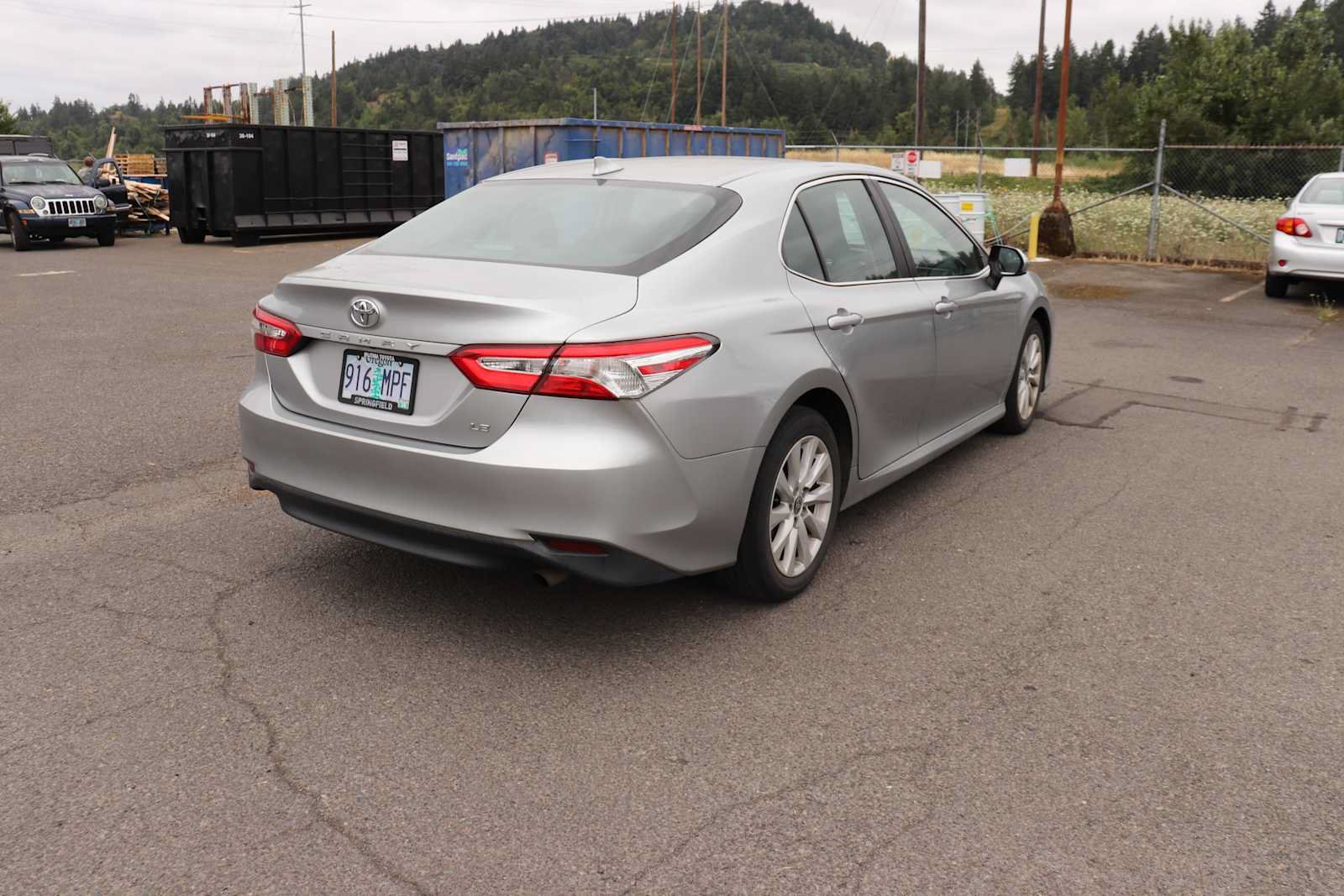 Used 2020 Toyota Camry LE FWD image 5