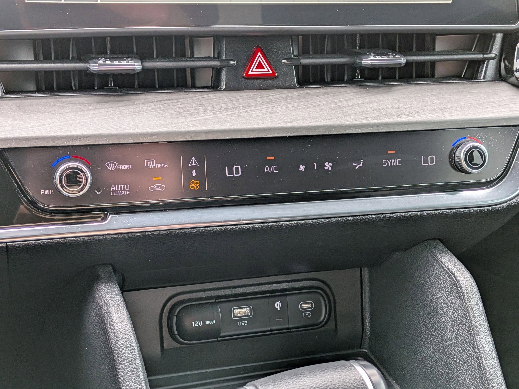 Certified 2023 Kia Sportage X-Line w/ X-Line Premium Package image 22