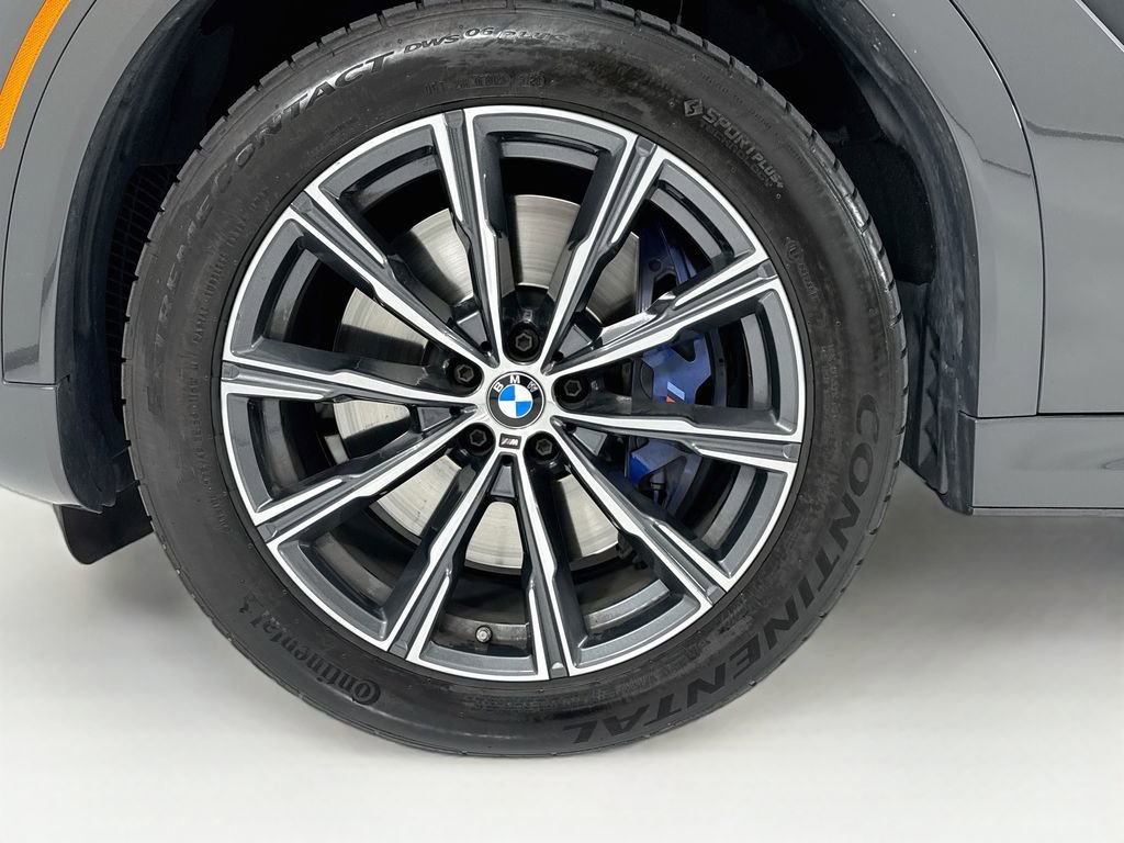 Used 2023 BMW X6 M50i w/ Dynamic Handling Package AWD/4WD image 32