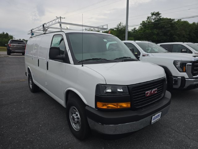 New 2026 GMC Savana 2500 w/ Driver Convenience Package RWD image 12