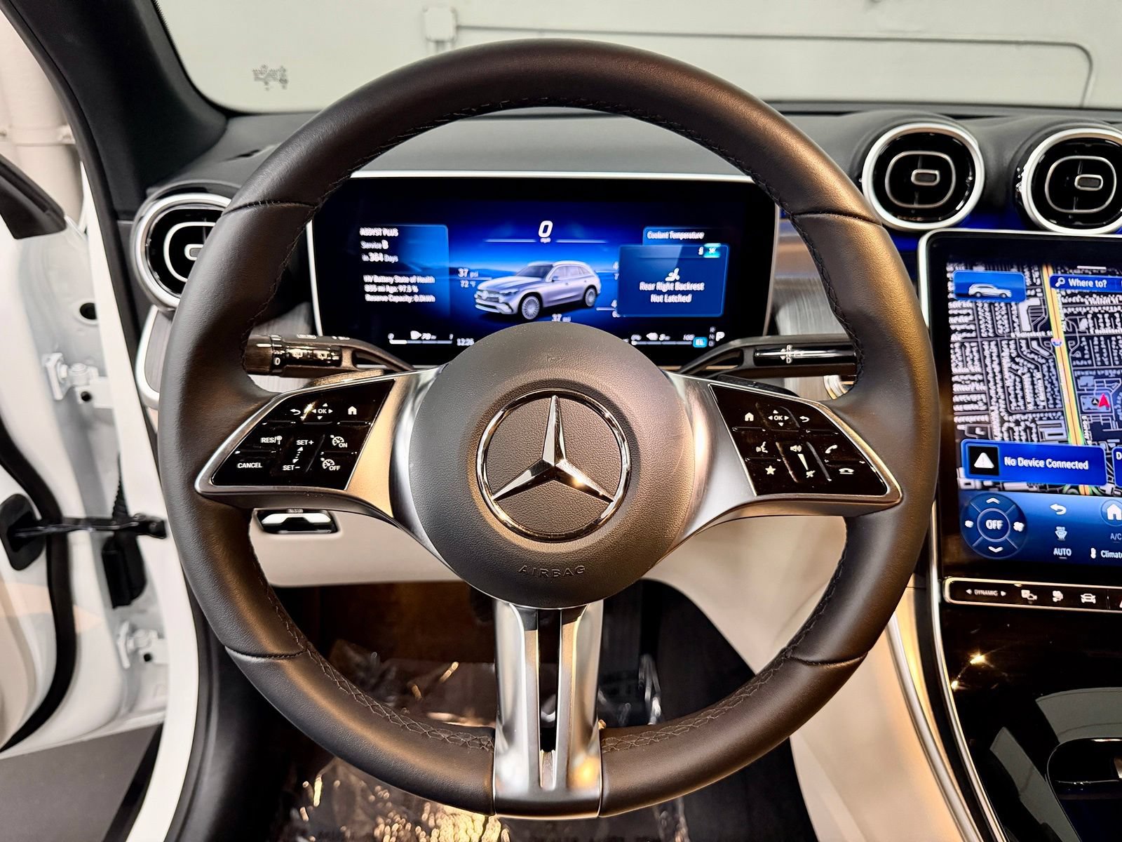 Used 2026 Mercedes-Benz GLC 350e 4MATIC image 26