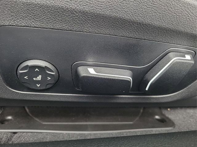 New 2026 BMW 430i Coupe w/ Parking Assistance Package RWD image 19