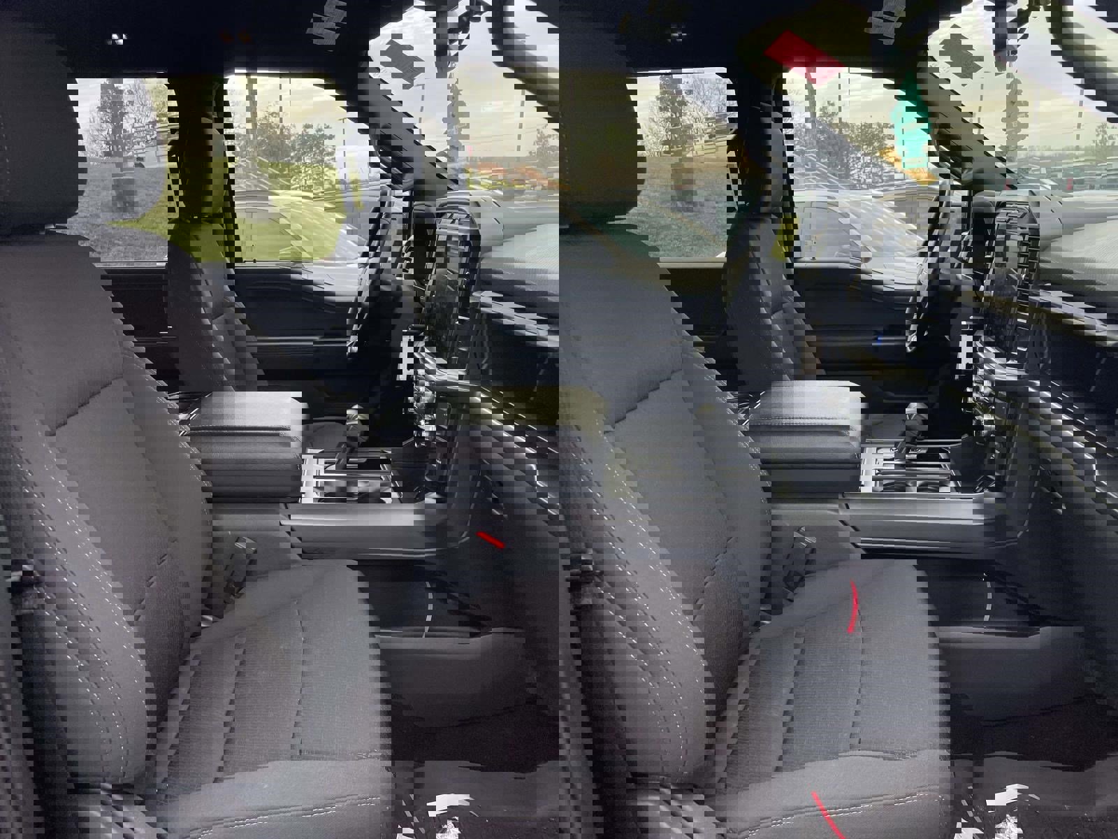 Used 2024 Ford F150 XLT w/ XLT Black Appearance Package image 12