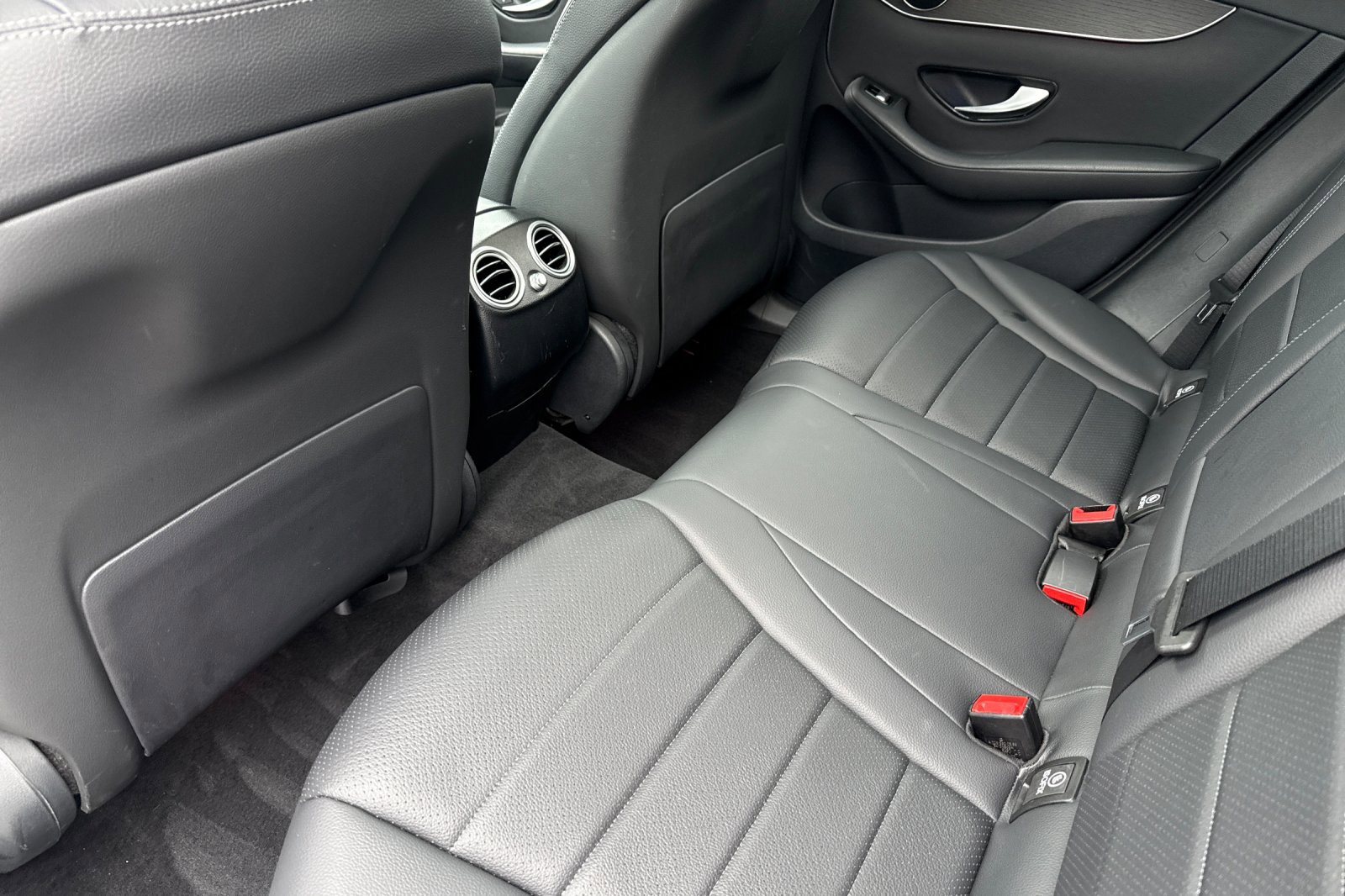 Certified 2022 Mercedes-Benz GLC 300 w/ Premium Package Lite image 12