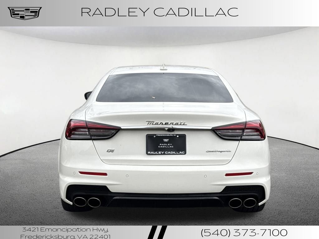 Used 2022 Maserati Quattroporte Modena Q4 image 4