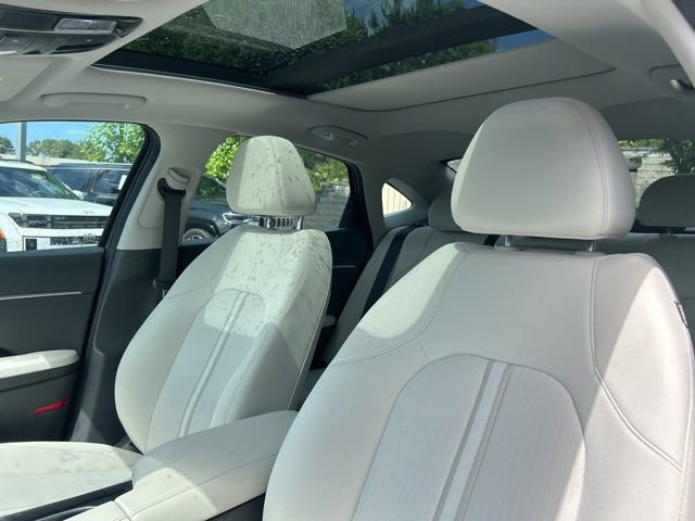 Certified 2024 Hyundai Sonata SEL w/ Convenience Package FWD image 10