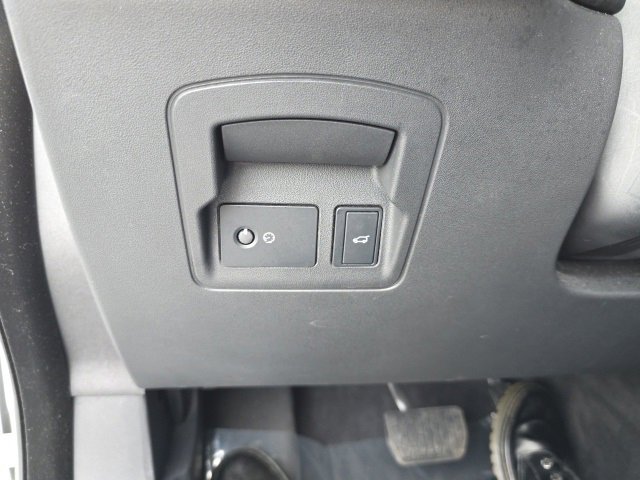 Used 2024 Land Rover Range Rover Velar S image 17