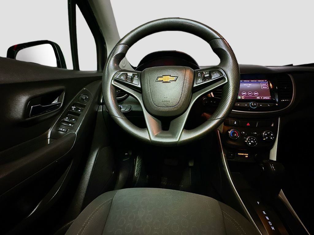 Used 2020 Chevrolet Trax LS w/ Tint and Cruise Package AWD/4WD image 25