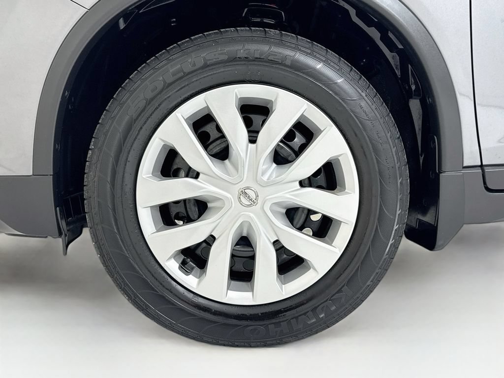 Used 2019 Nissan Rogue S AWD/4WD image 27
