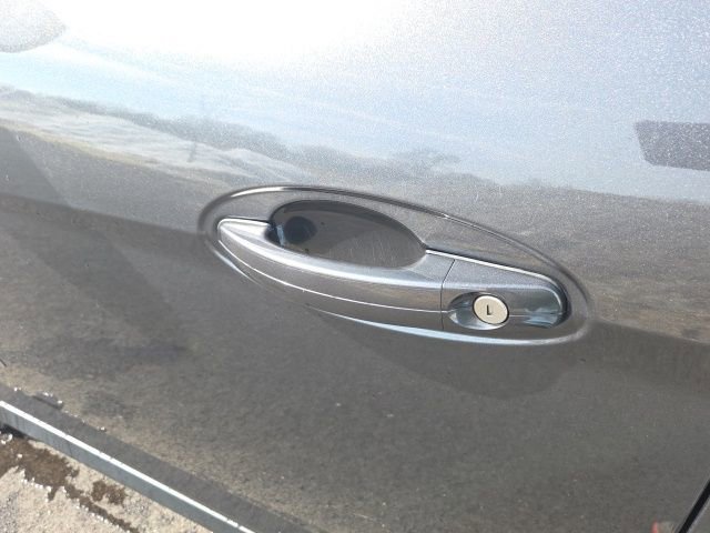 Used 2017 Ford C-MAX SE image 25