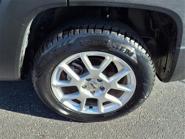 Used 2023 Jeep Renegade Latitude image 11