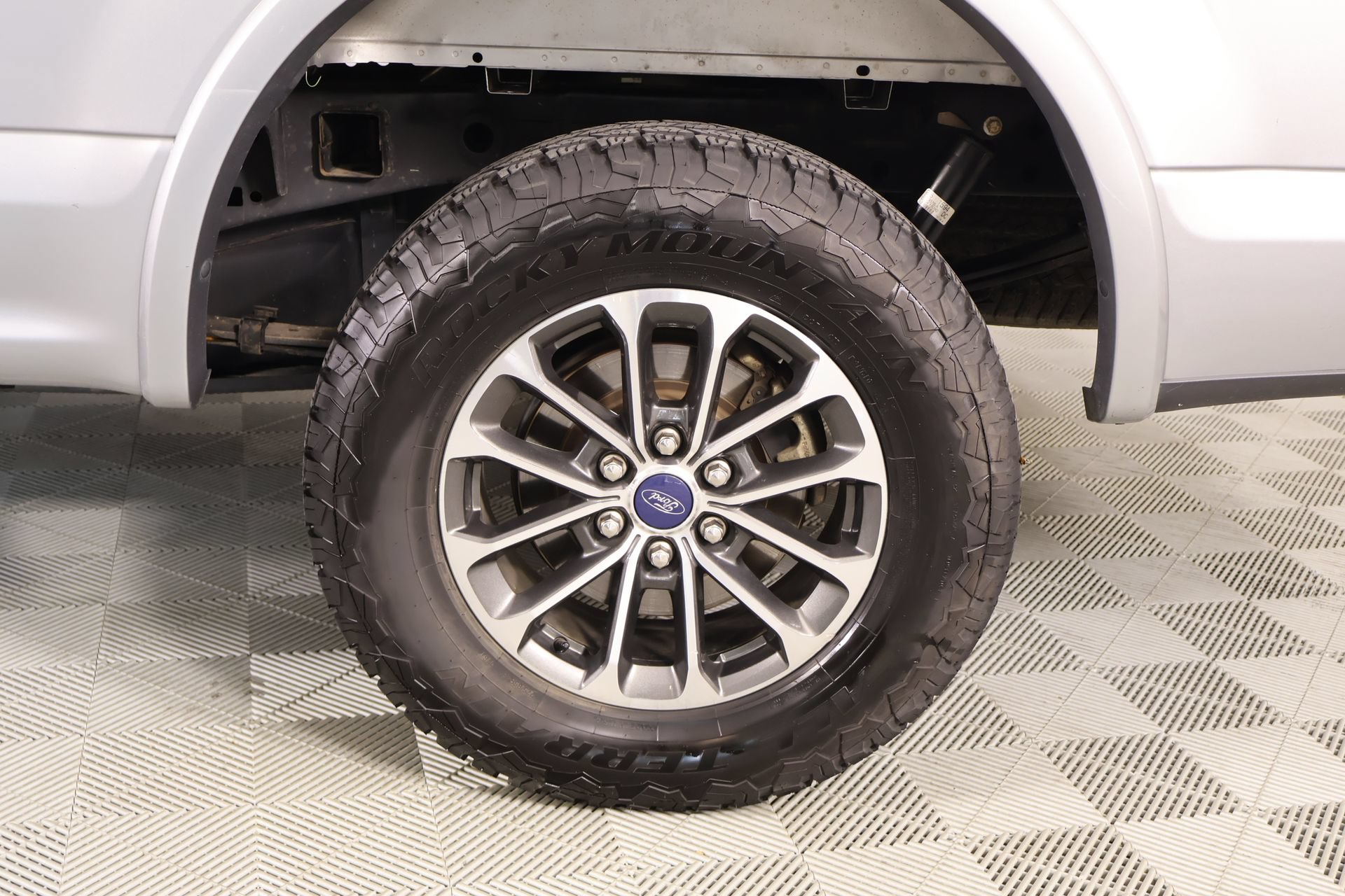 Used 2020 Ford F150 XLT w/ Equipment Group 302A Luxury AWD/4WD image 21