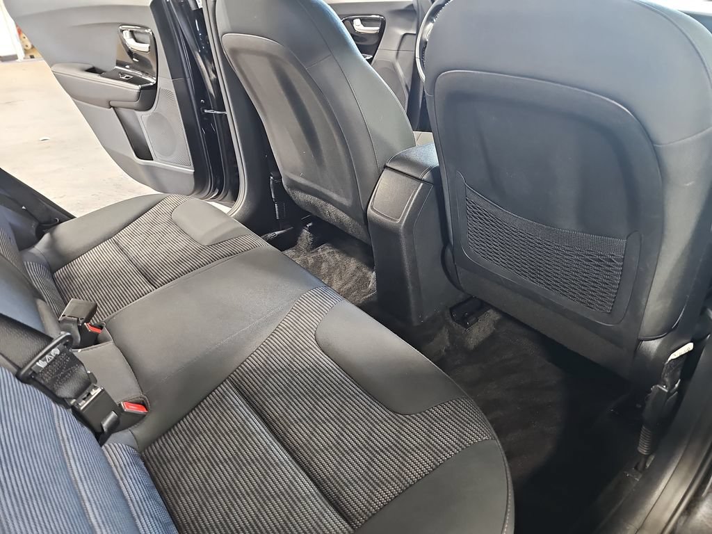 Used 2021 Kia Niro LXS FWD image 11