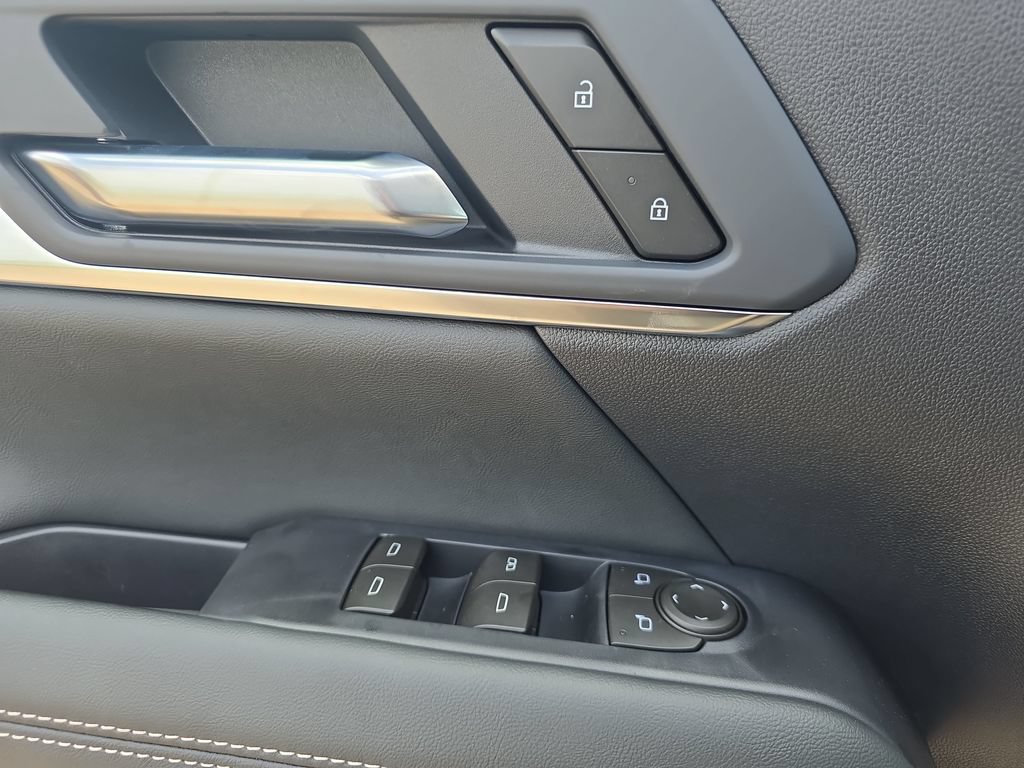 New 2026 GMC Terrain Elevation w/ Elevation Premium Package FWD image 28
