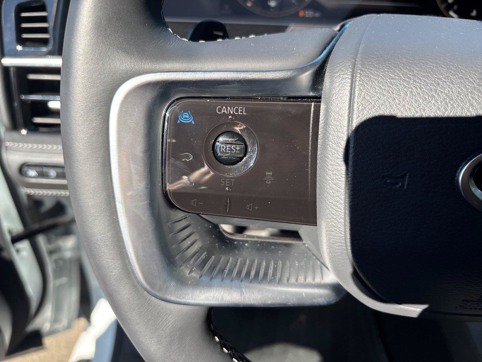 Used 2025 INFINITI QX80 Luxe AWD/4WD image 19