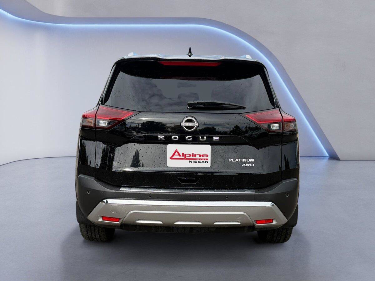 Used 2025 Nissan Pathfinder SV AWD/4WD image 4
