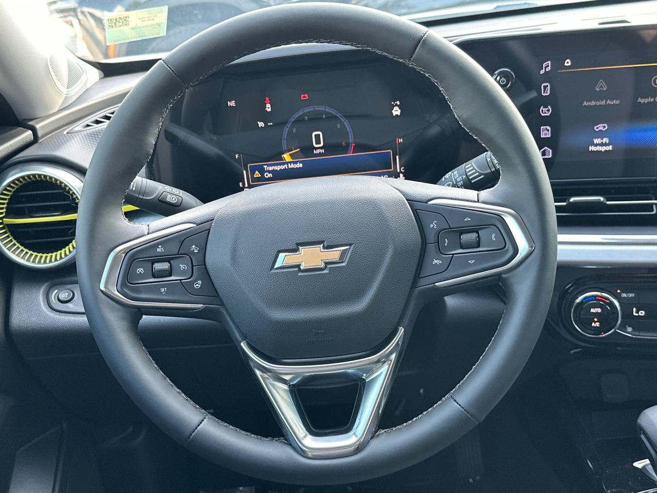 New 2026 Chevrolet Trax LT w/ LT Convenience Package FWD image 15
