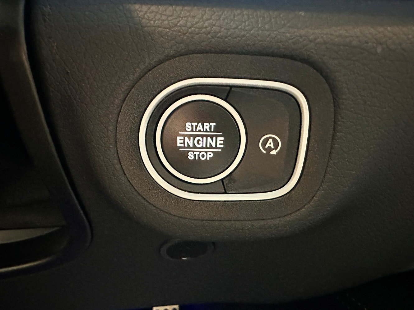 Certified 2025 Mercedes-Benz GLS 450 4MATIC image 21