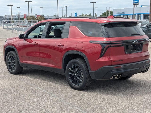 Used 2024 Chevrolet Traverse LT w/ Midnight/Sport Edition image 7