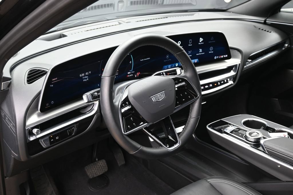 Used 2024 Cadillac Lyriq Luxury AWD/4WD image 18