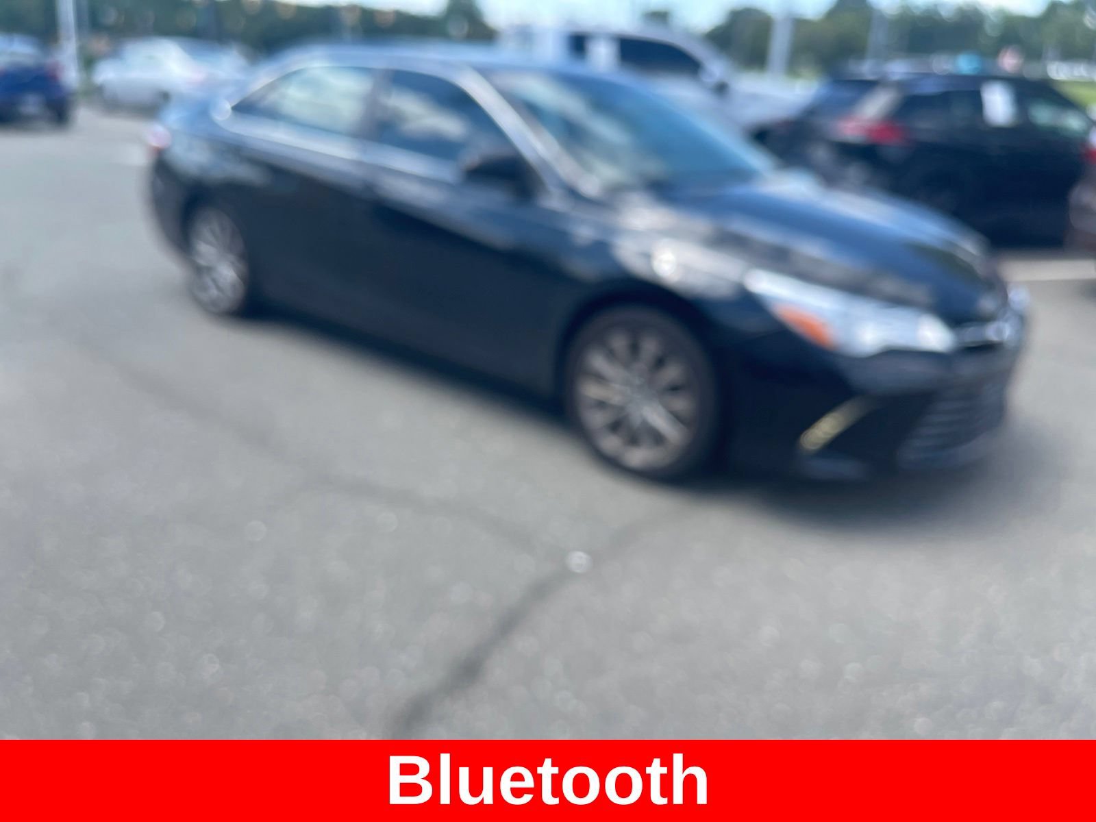 Used 2015 Toyota Camry XLE w/ Moonroof Package FWD image 4