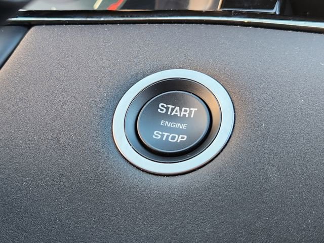 Used 2025 Land Rover Range Rover Evoque S AWD/4WD image 20